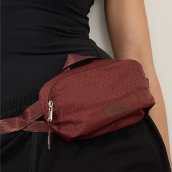 Athleta Crossbodyy Belt Bag NWT - Picture 4 of 7